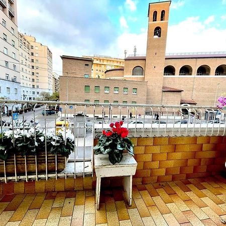 Lucens Domus Appartamento Roma Quartiere Trieste - Vicino Metro B1 - ภายนอก รูปภาพ