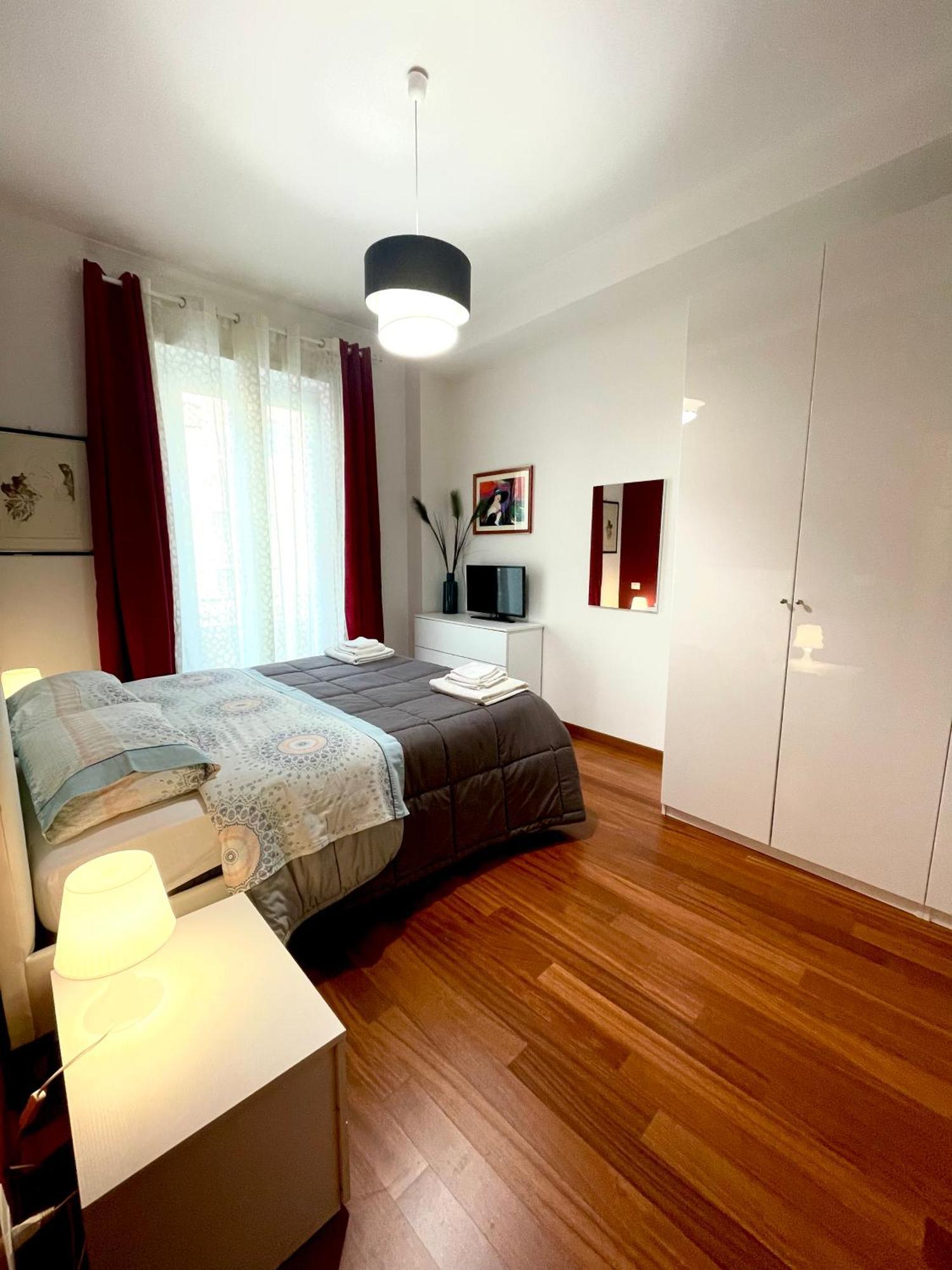 Lucens Domus Appartamento Roma Quartiere Trieste - Vicino Metro B1 - ภายนอก รูปภาพ
