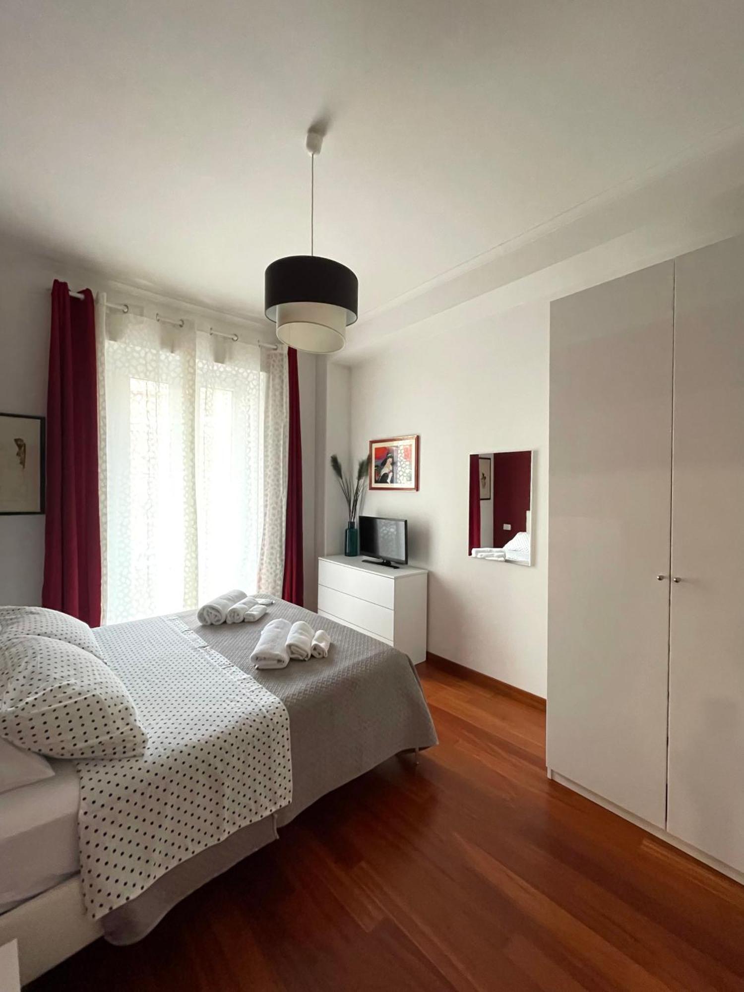 Lucens Domus Appartamento Roma Quartiere Trieste - Vicino Metro B1 - ภายนอก รูปภาพ